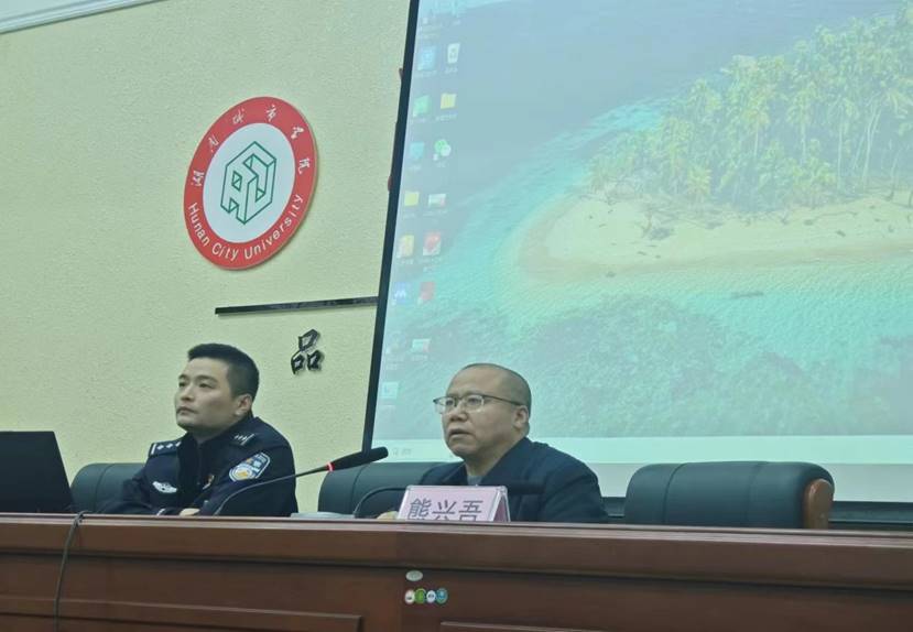 d91b7dbb2d8f6265e7ce9f675a79553